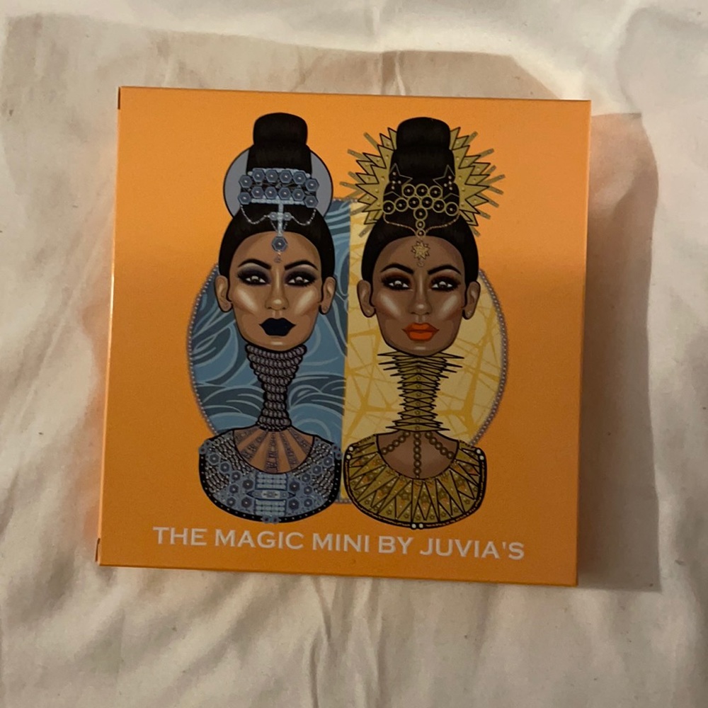 THE MAJIC MINI BY JUVIAS
